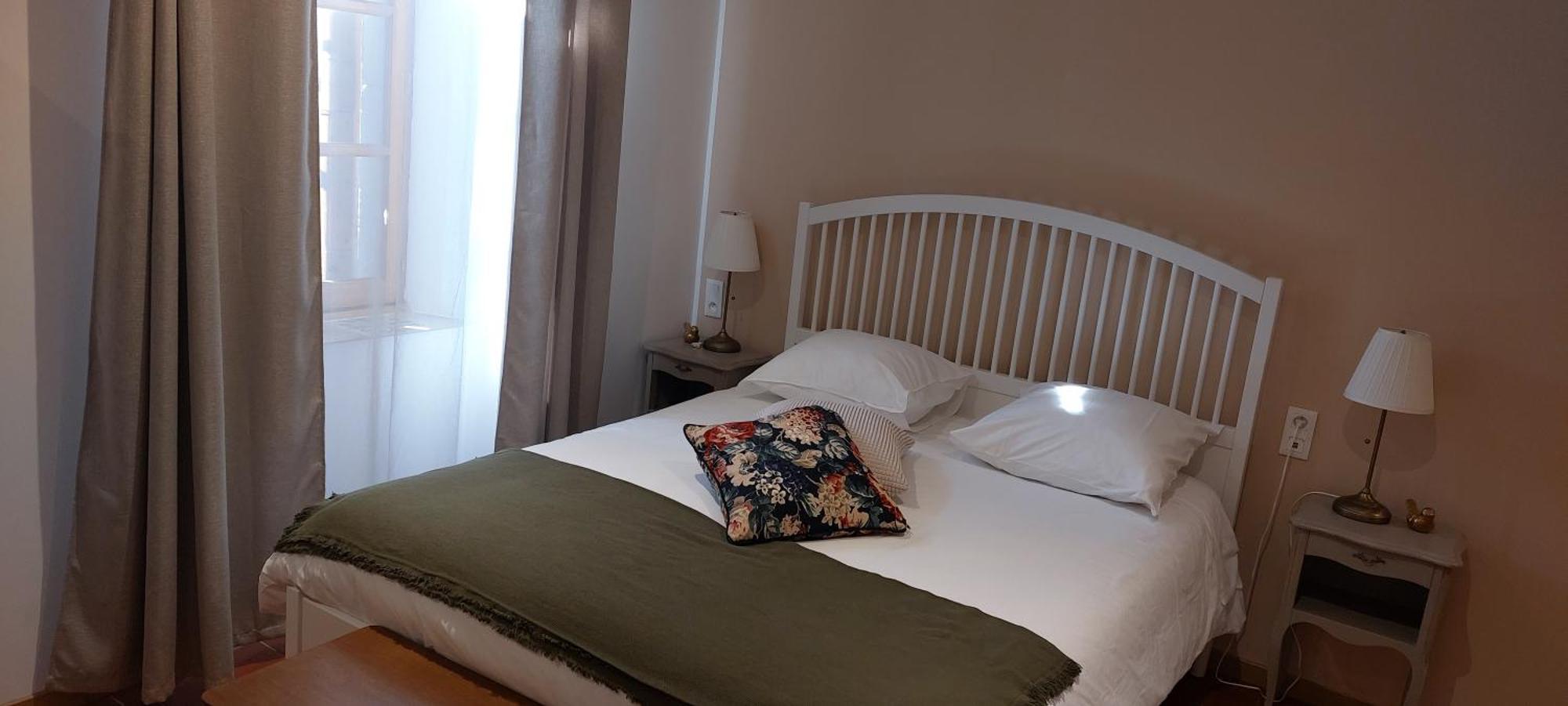 Bed and Breakfast Mas Elena Generargues Экстерьер фото